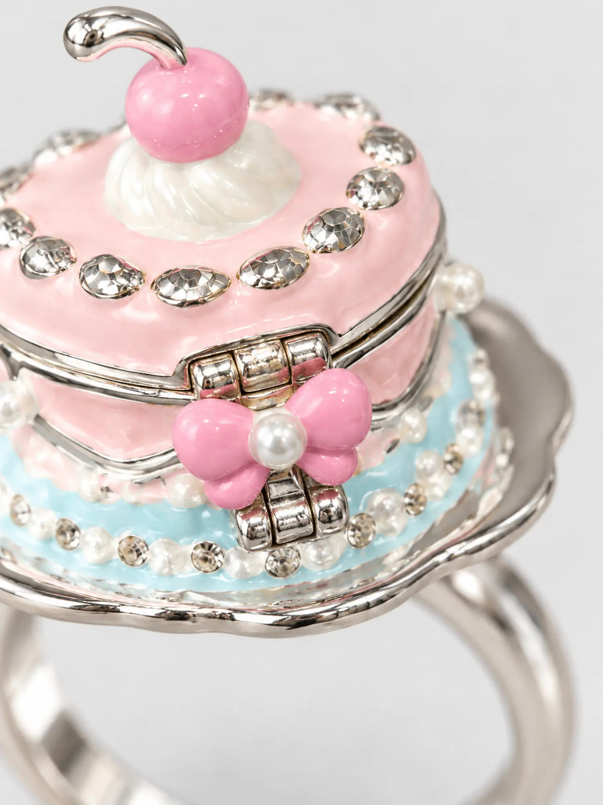 Cherry Cream Cake Spinner Ring – 925 Silver-Plated