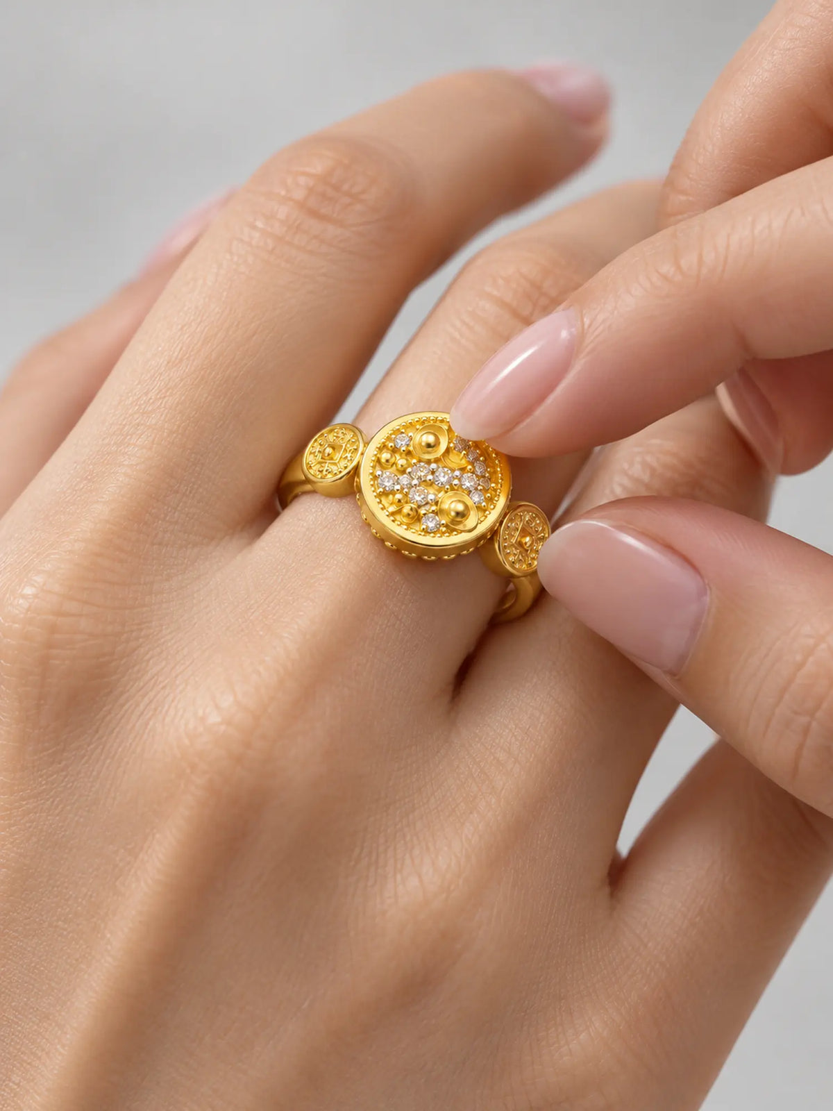 Treasure Bowl Gold Spinner Ring